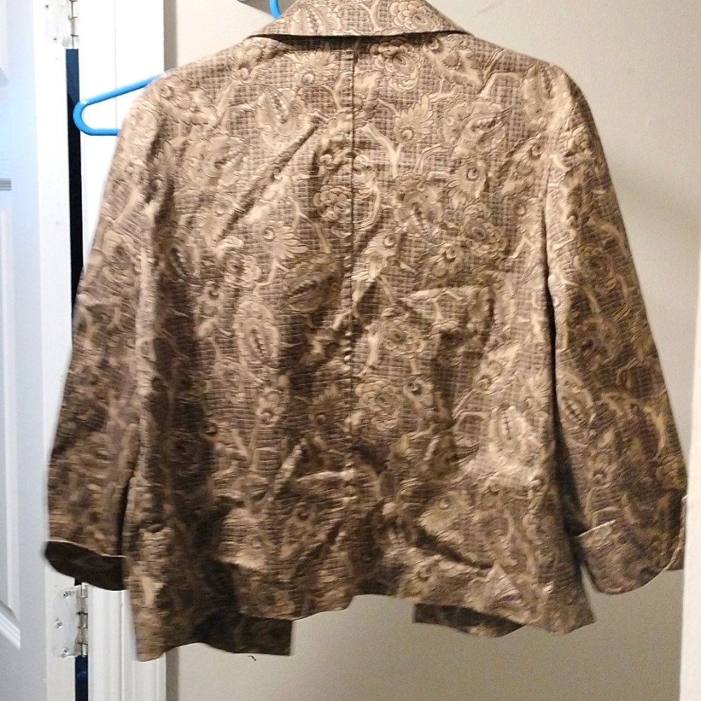 Cropped jacket - Picture 7 of 9